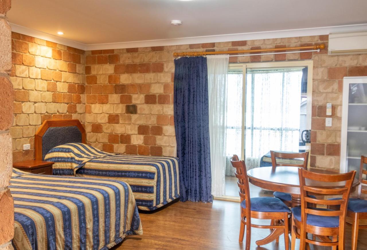טנטרפילד Golfers Inn מראה חיצוני תמונה